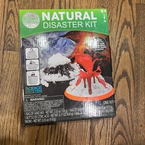 Natural disaster kit science squad new in box not opened